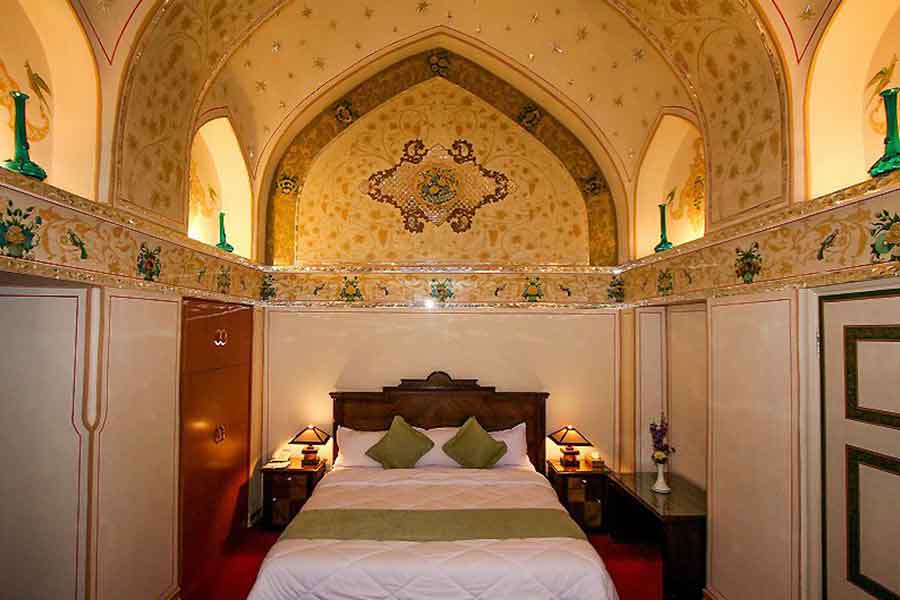 hotel-abbasi-isfahan-qajar-suite-