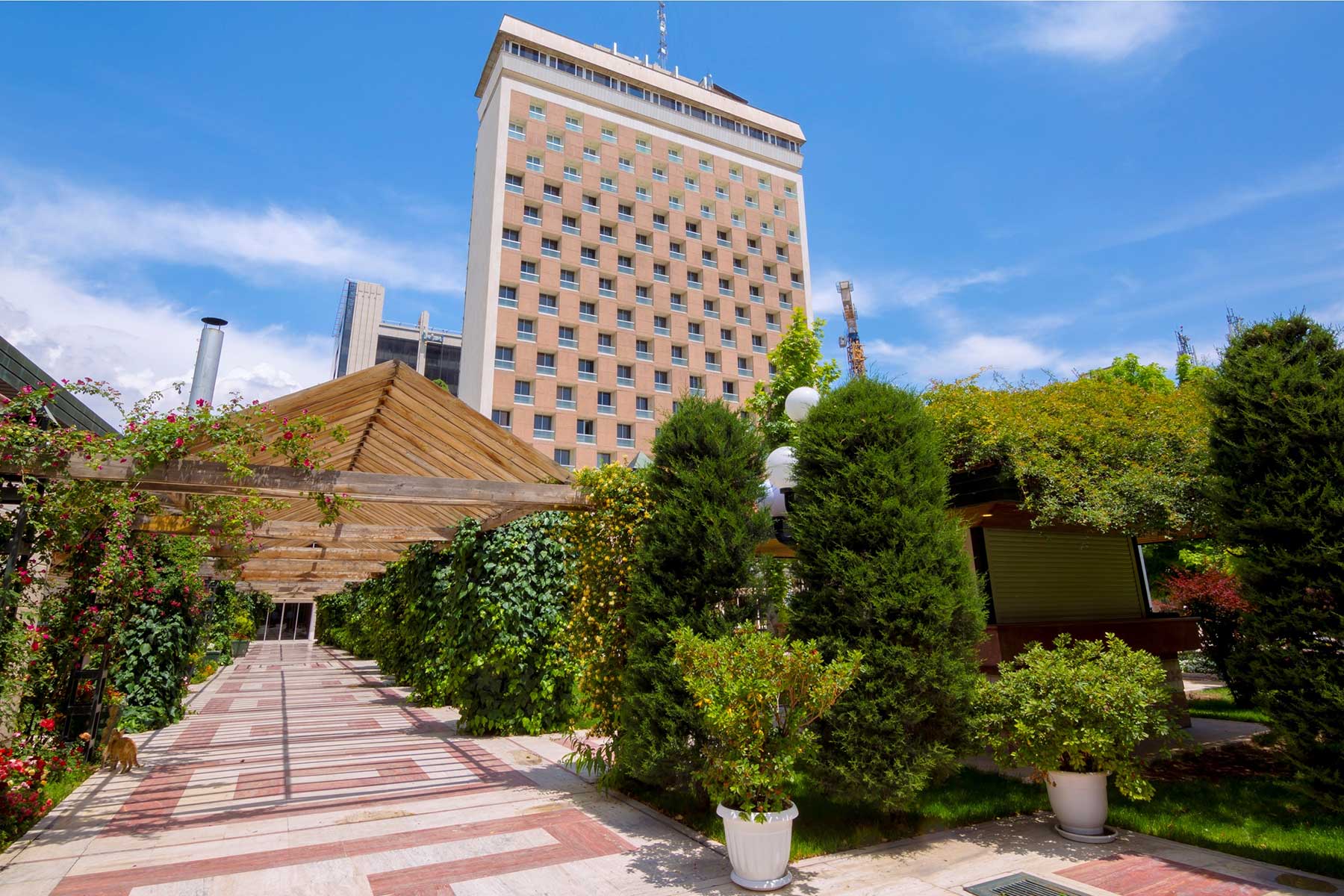 فندق هما طهران